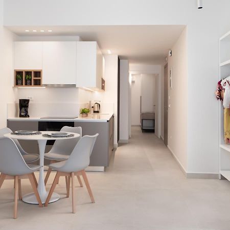 The H Experience - Eclectic Spacious Apartment Near Venetian Castle - 1 Heraklion  Exterior photo